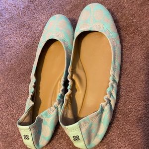 Coach flats